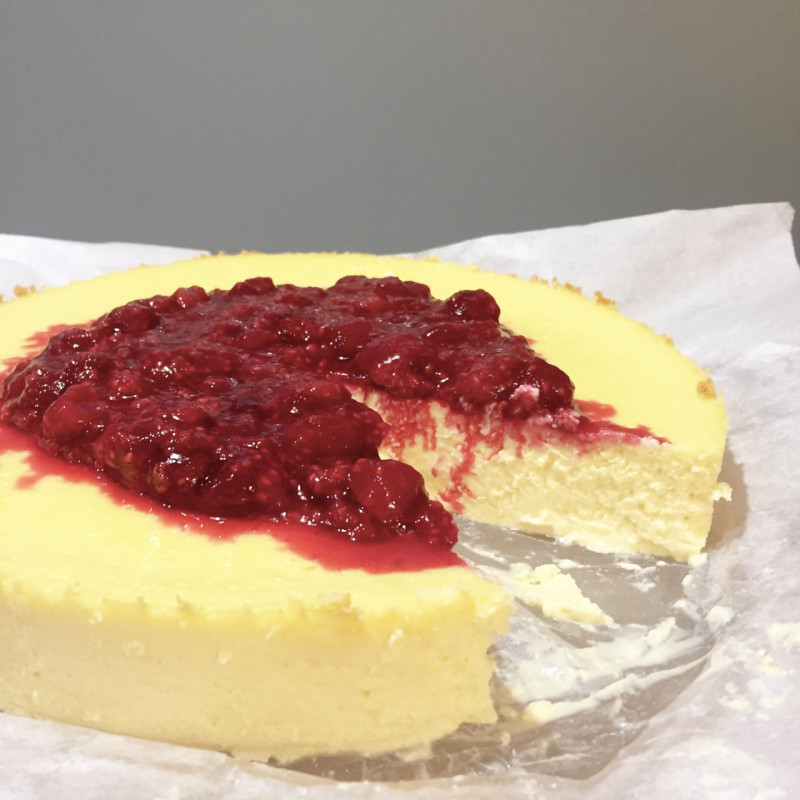 baked curd cheesecake with raspberries