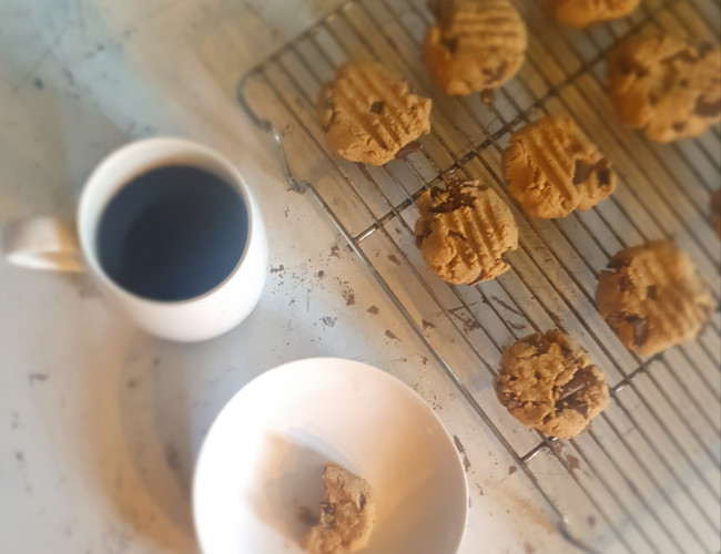 bay road peanut butter chocolate cookies