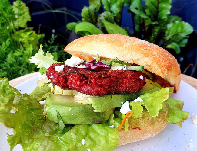 beetroot carrot burgers