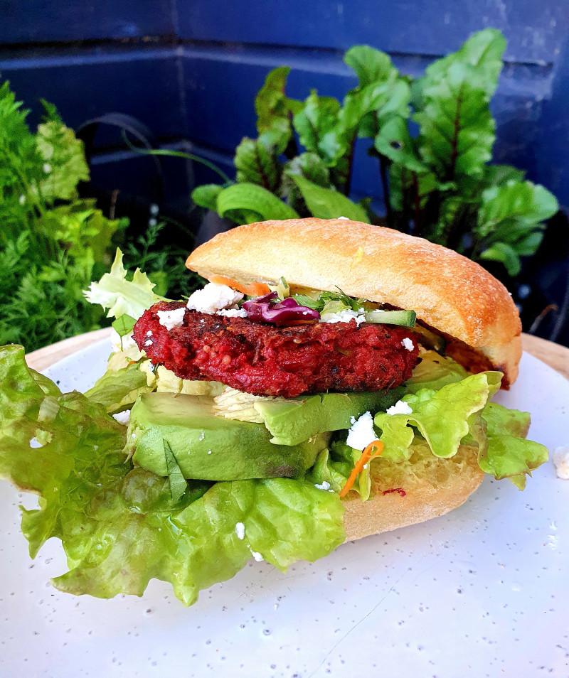 beetroot carrot burgers