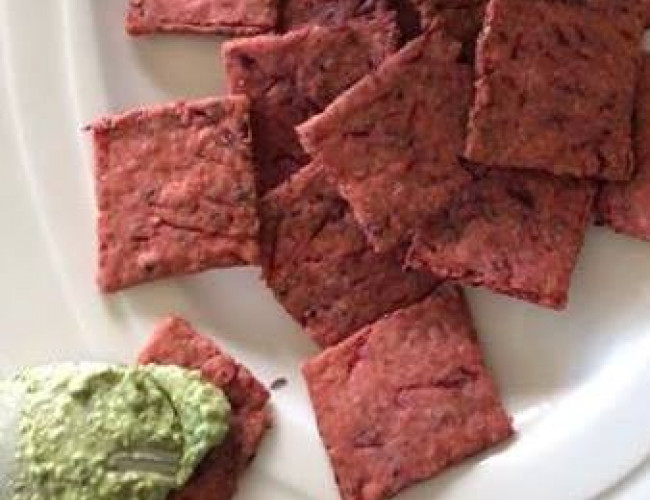 beetroot crackers