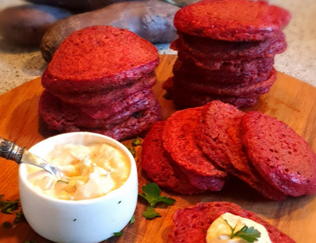 beetroot pikelets and harrisa yoghurt