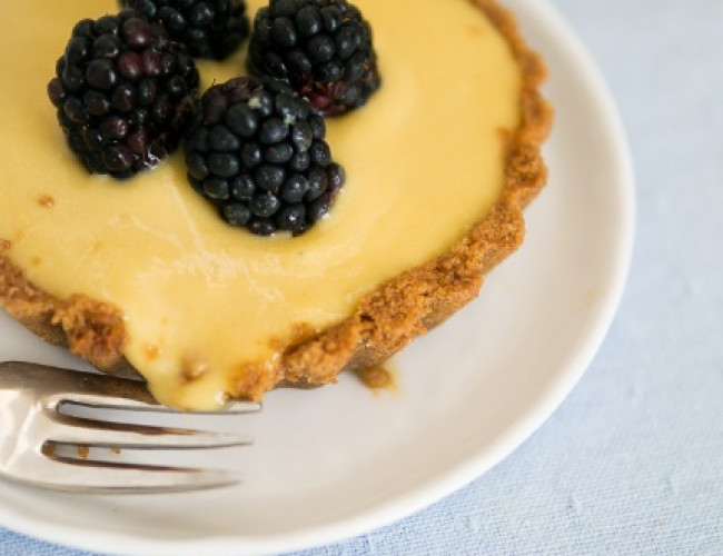 blackberry and lemon curd tartlets