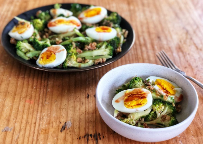 broccoli salad with horipito pepper sauce dressing