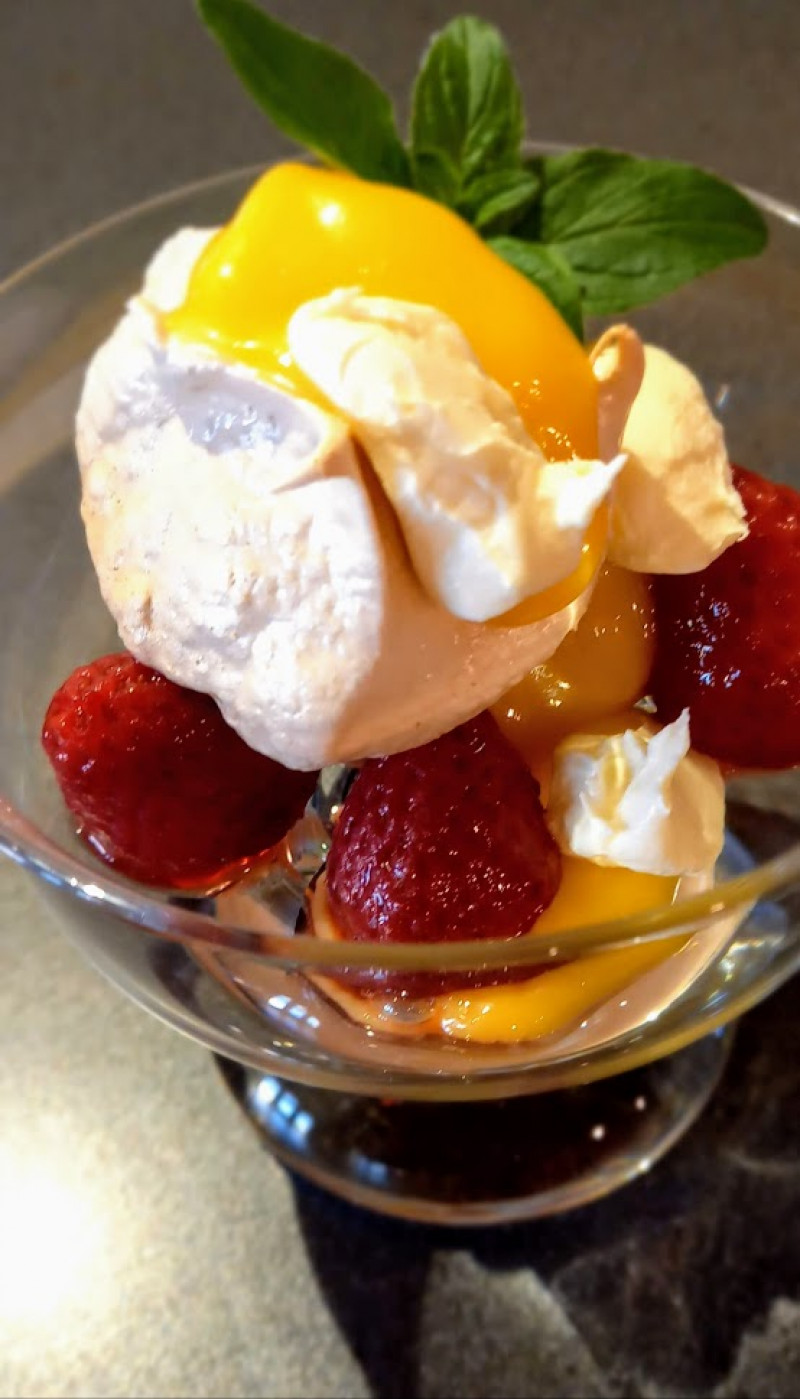 Brown Sugar Meringues with Lemon Curd & Strawberry Compote » Otago ...