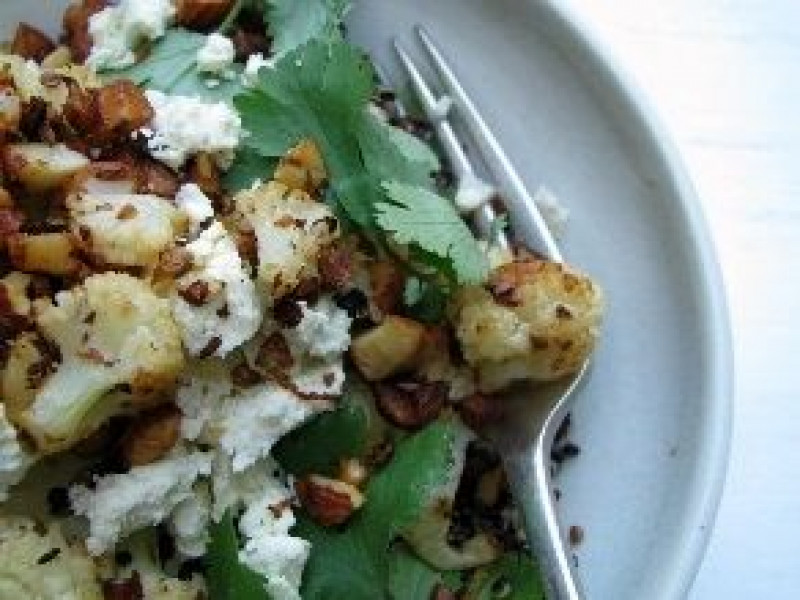 cauli and almonds