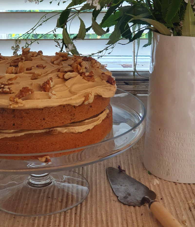 coffee walnut cake