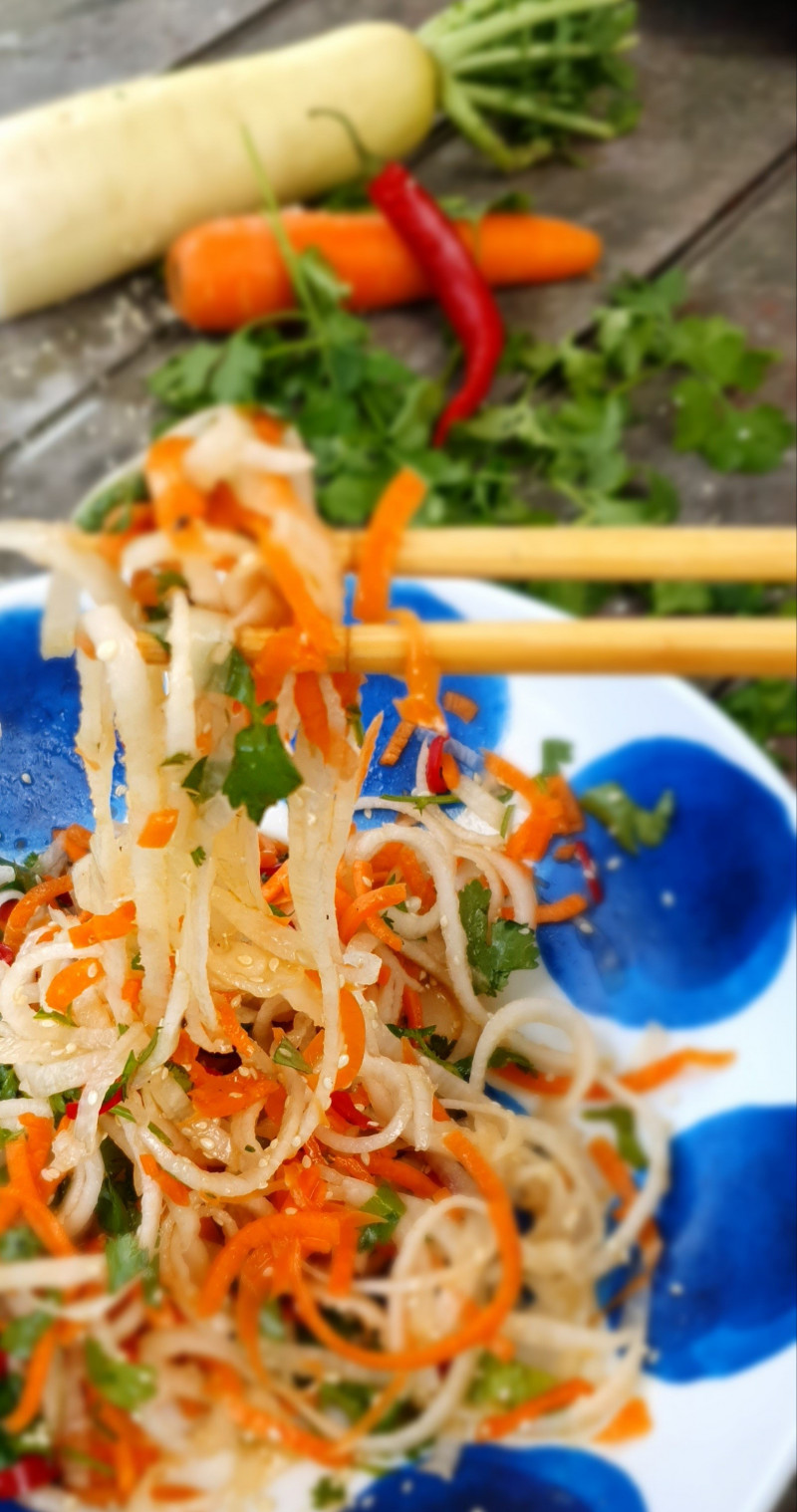 daikon noodle salad