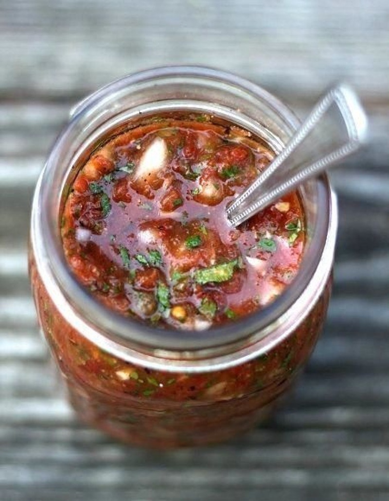 easy oven tomato salsa