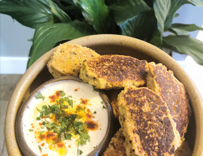 falafel with tahini dressing