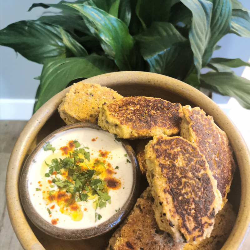 falafel with tahini dressing