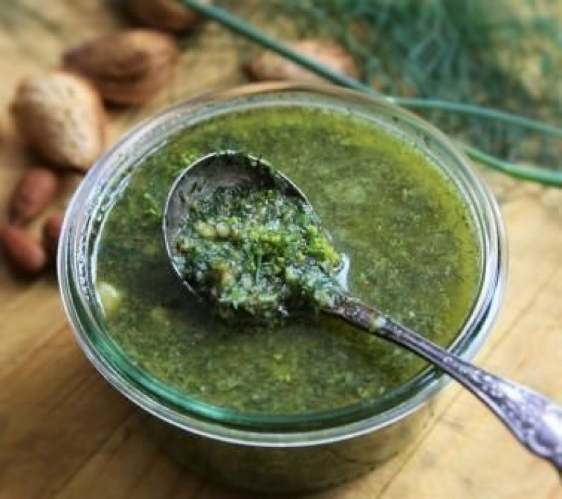 fennel frond pesto