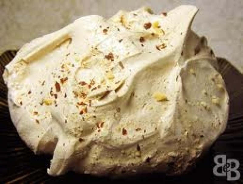 hazelnut meringue