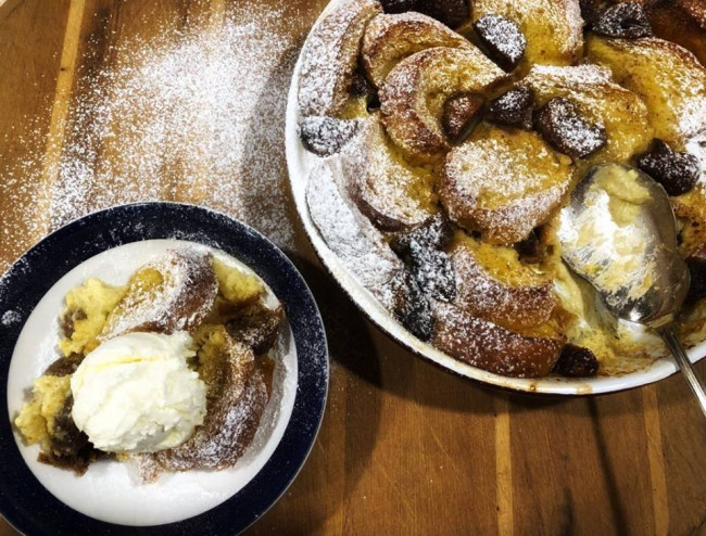 honey and fig bread and butter pudding