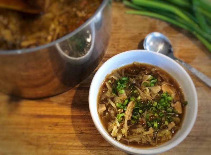 hot and sour cabbage and shitake mushroom soup