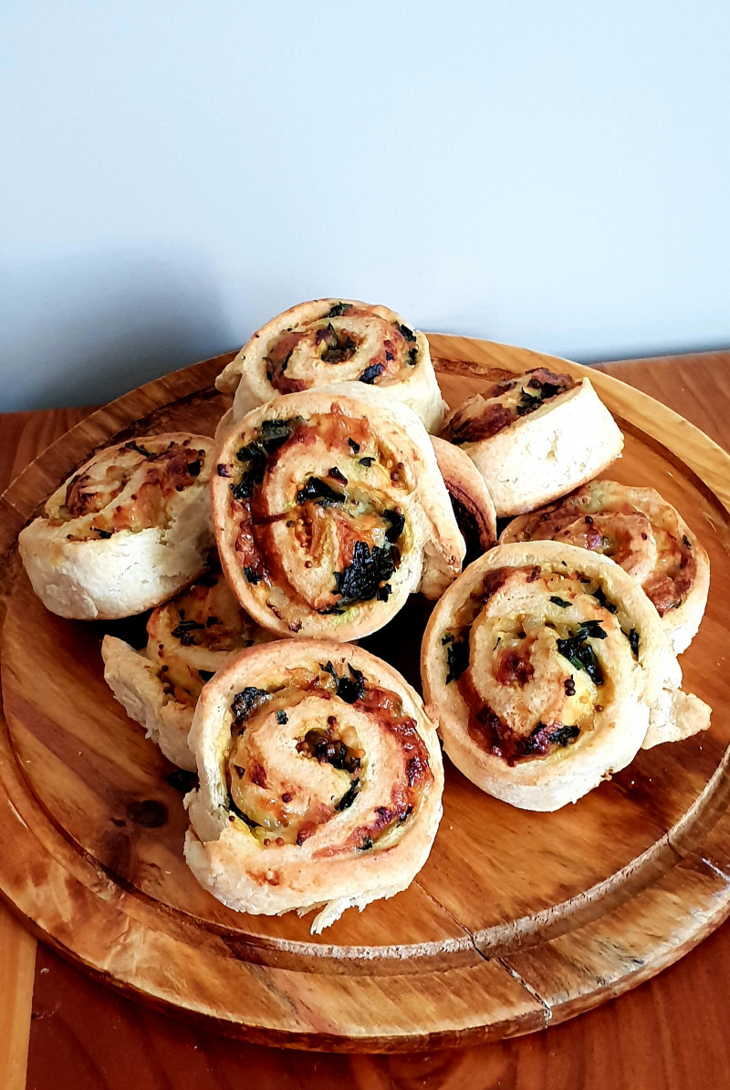 jalapeno and apricot pinwheel scones