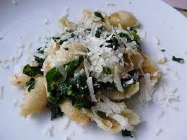 kale with pasta