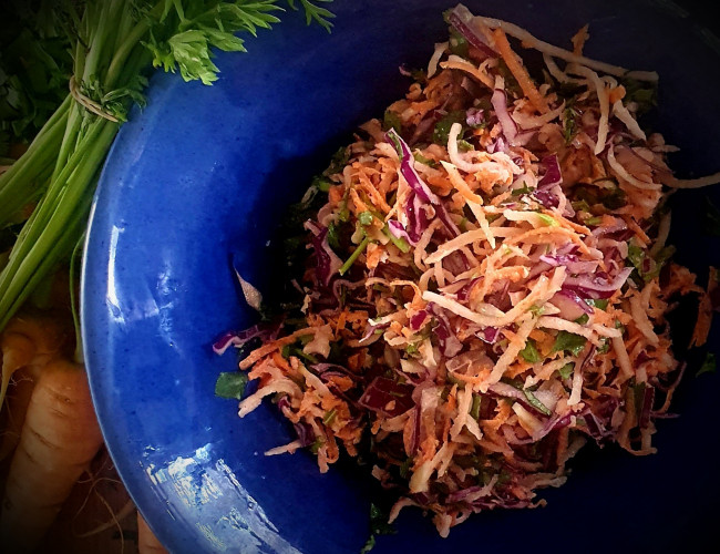 kohlrabi carrot slaw