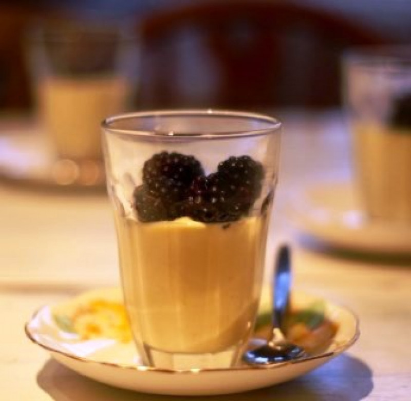 orange posset with blackberries 640x623