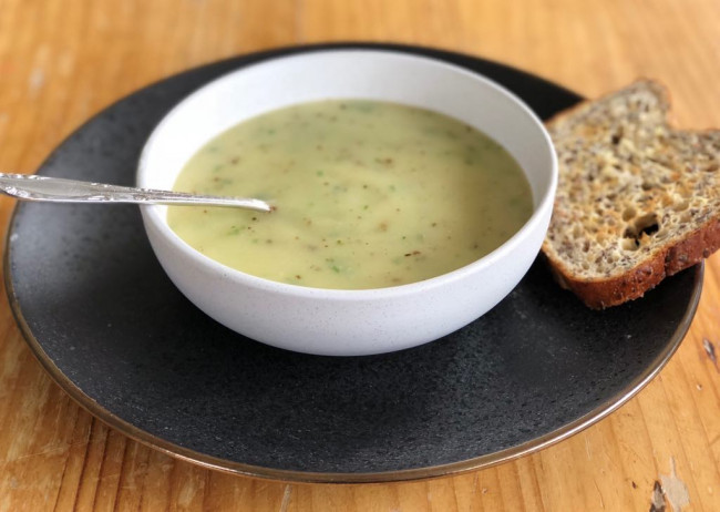 parsley root soup