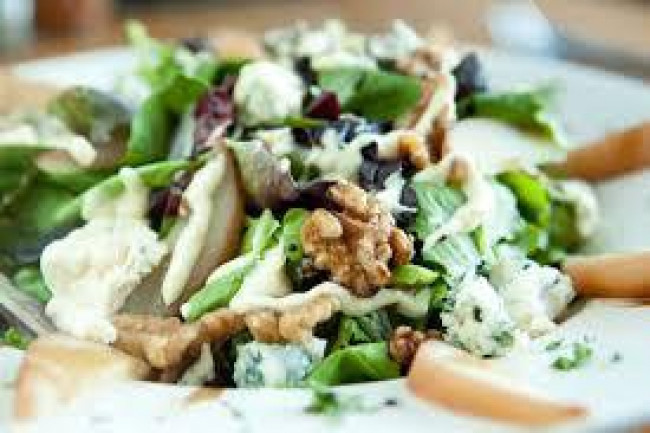 pear and cheese salad