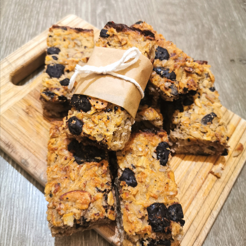 pear ginger and dark chocolate breakfast bars