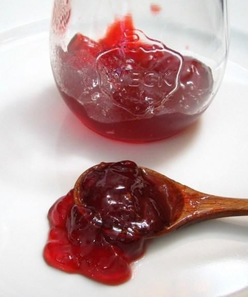 red currant sauce