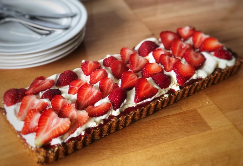 simple rustic strawberry tart