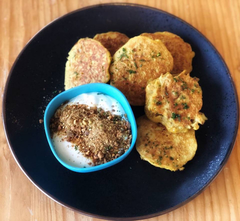 spiced broccoflower fritters with dukkah yoghurt dipping sauce