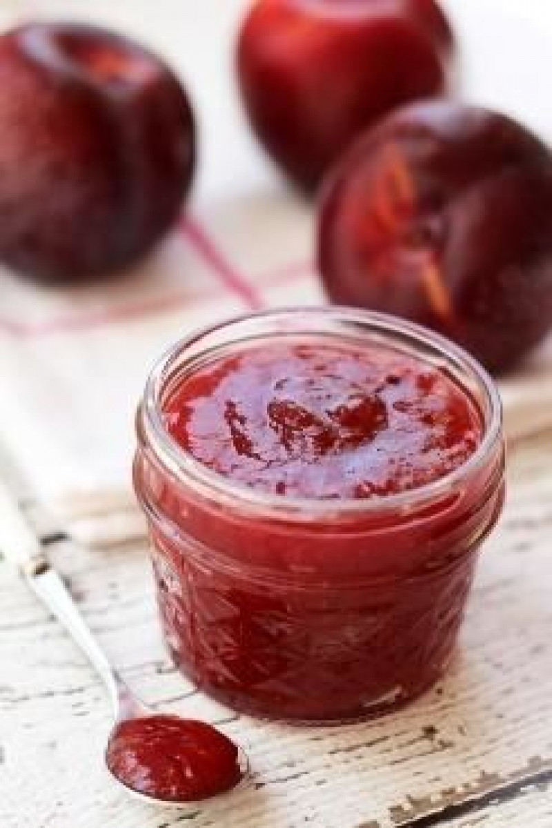 spiced plum butter