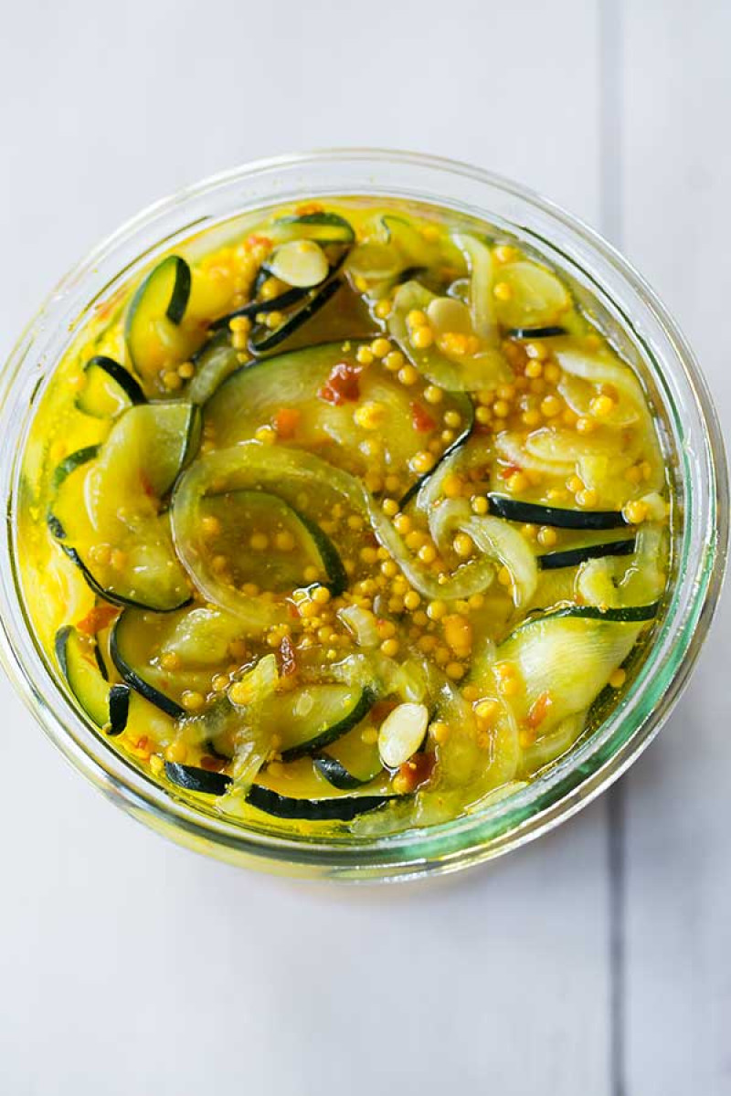 spicy refrigerator zucchini pickle