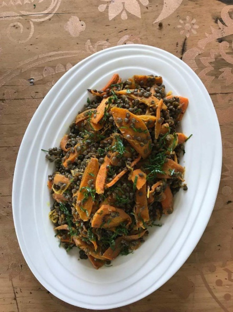 spicy roasted carrots and puy lentils