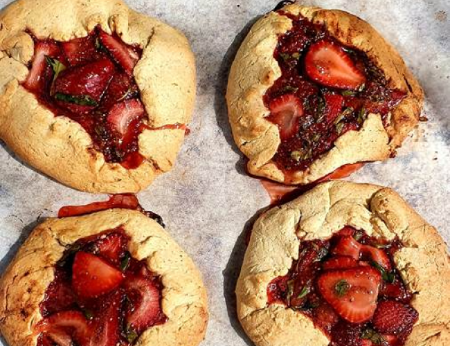 strawberry basil free form tart