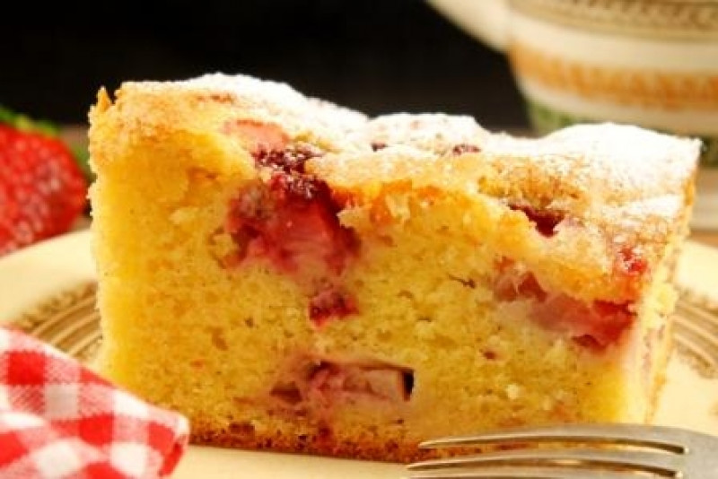 strawberry cake