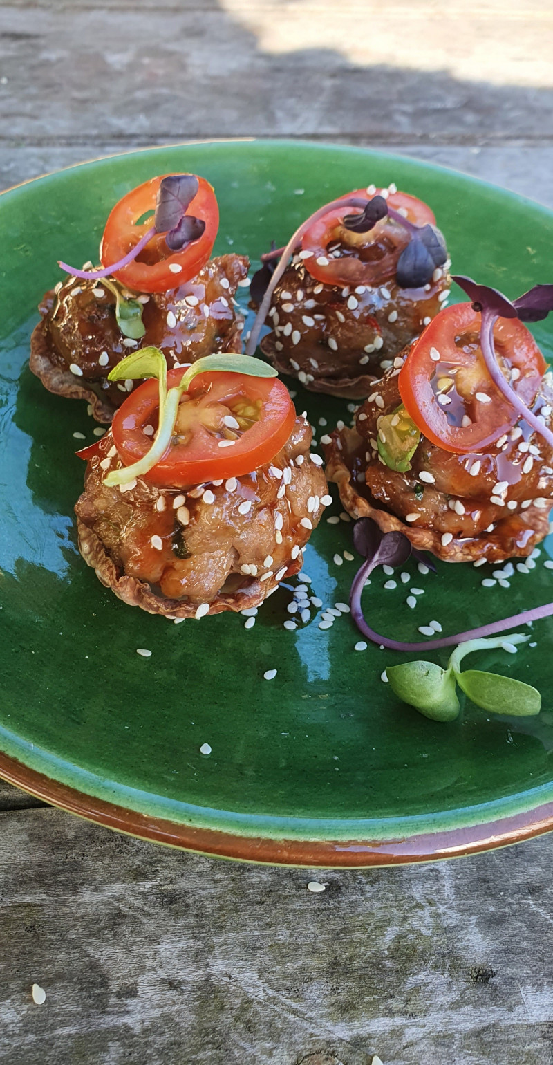 thai basil pork bites