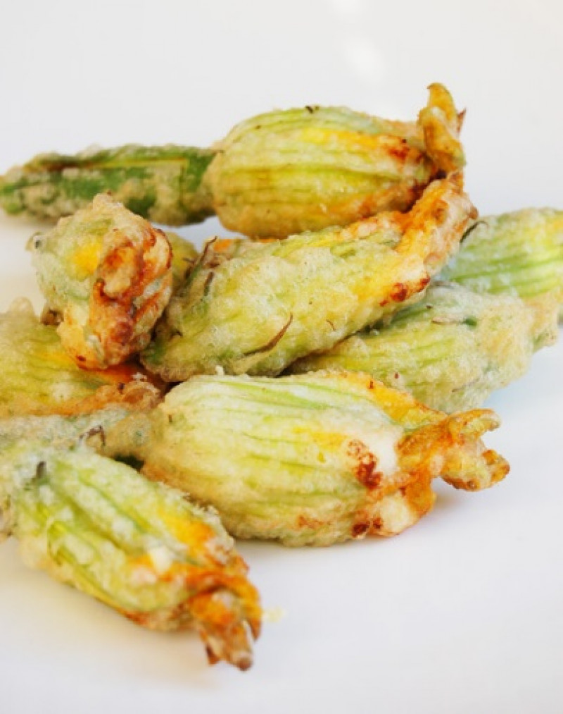 zucchini flowers stuffed with crab and fish